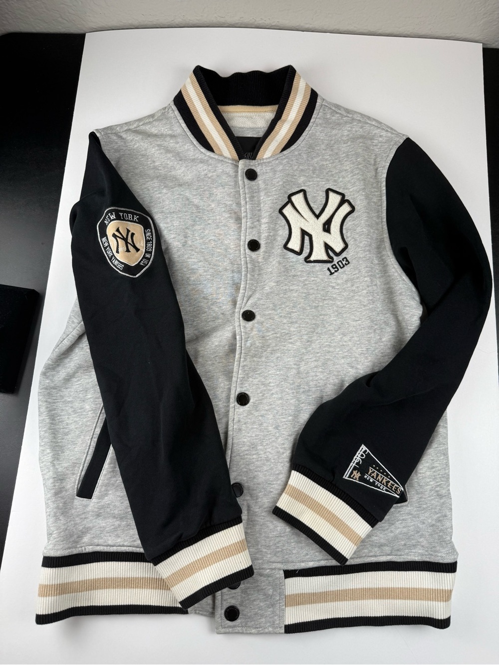 Major League Baseball New York Yankees Grey & Black Varsity Jacket